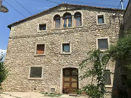 Auténtica finca en venda, situada al poble de Tortellà. - 0