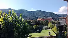 Pis de lloguer &quot;vacacional&quot;, situat al poble de Besalú.